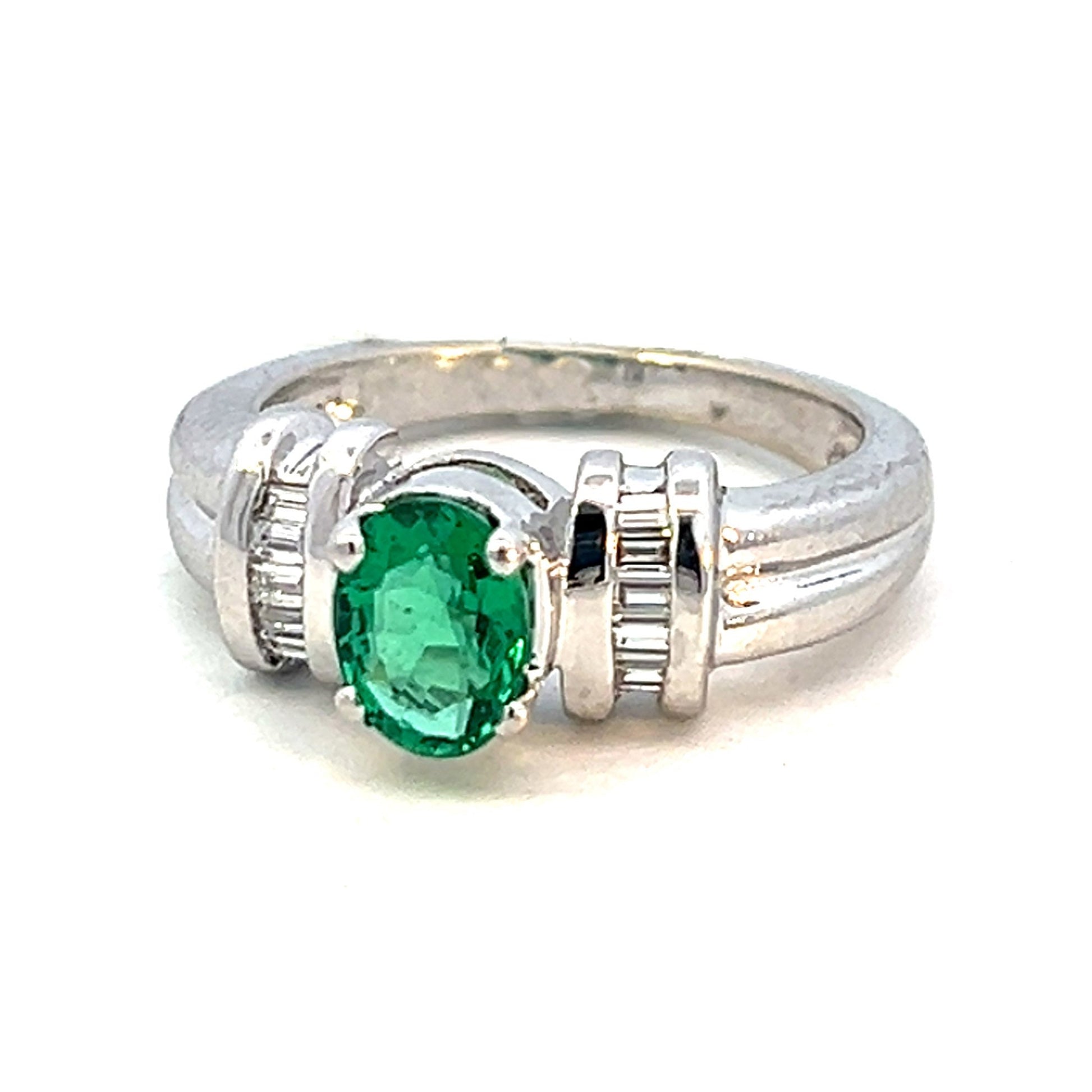 1.14cttw Oval Emerald Ring | Emerald Green Engagement Rings
