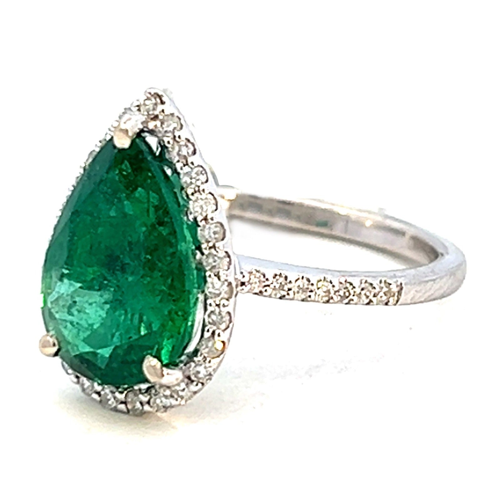 4 Carat Emerald Cut Diamond Engagement Ring | Ara Diamonds