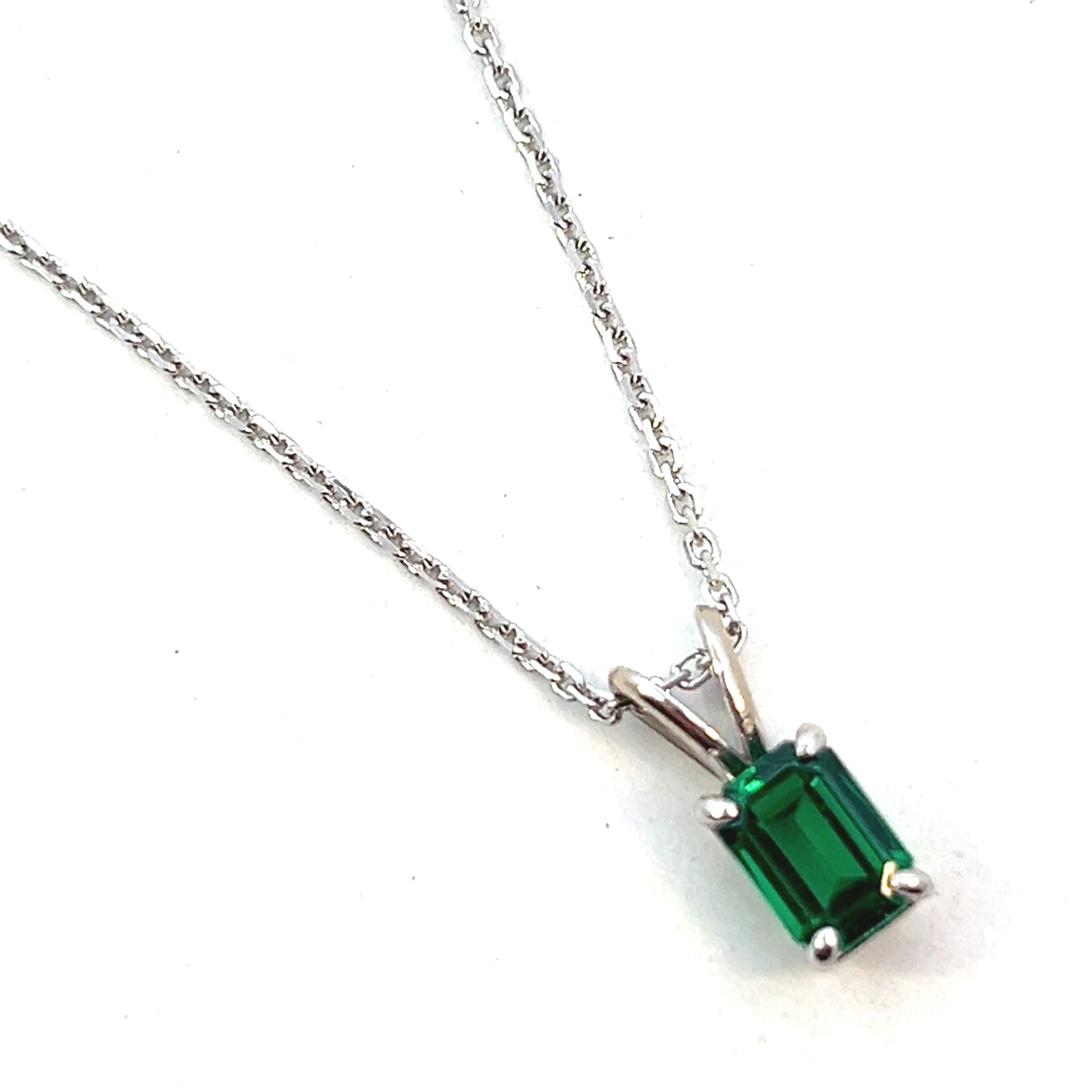  1.00cttw Lab Grown Emerald Necklace | Emerald Necklace Pendant