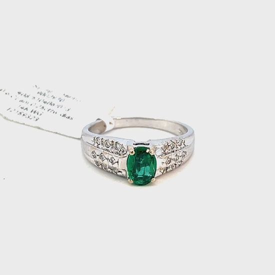 0.31cttw Oval Emerald Ring Video | Video of Emerald Green Engagement Rings